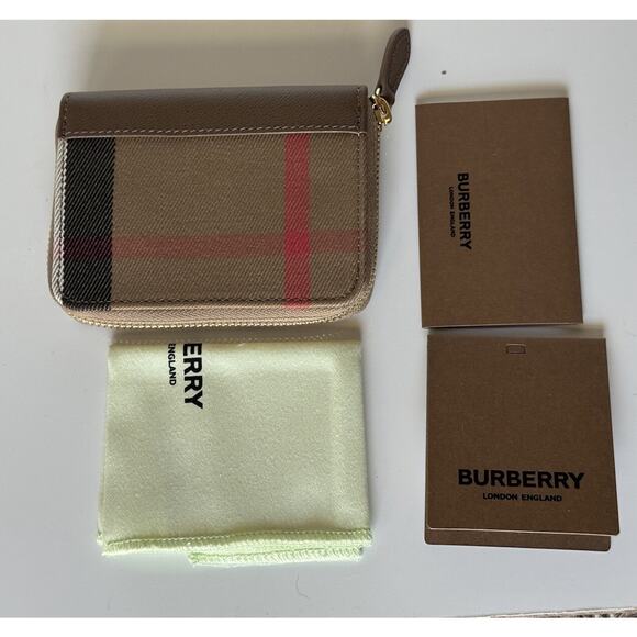 Burberry MN Zip Around Check Earth/Brown Wallet 80845241 NWT $480 - Picture 1 of 11